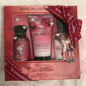 NEW! Happiness Is… shower gel, hand cream, body lotion gift pack 75 ml